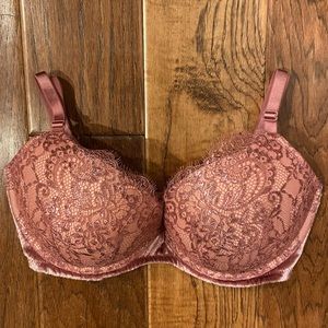 Victoria’s Secret Push Up Bombshell Lace Bra 32DDD